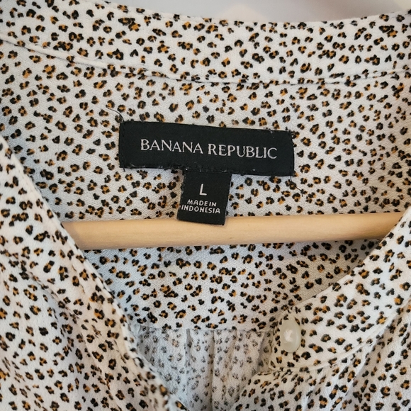 Banana Republic animal print blouse L - Picture 2 of 7